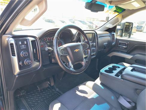 Used 2015 Chevrolet Silverado 2500 LT w/ LT Convenience Package AWD/4WD image 5