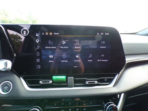 Used 2025 Chevrolet Equinox LT w/ Safety and Technology Package AWD/4WD image 24