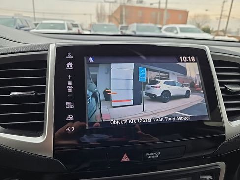 Used 2018 Honda Pilot Touring image 20