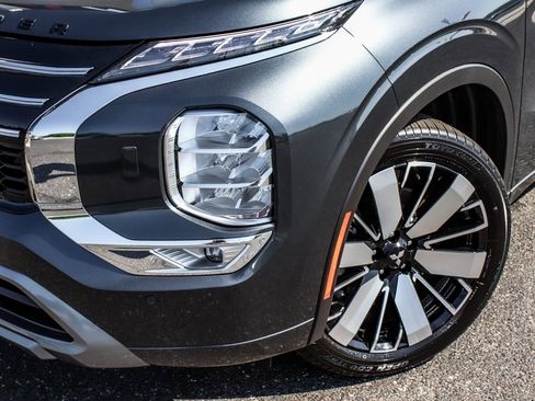 New 2025 Mitsubishi Outlander SEL image 51