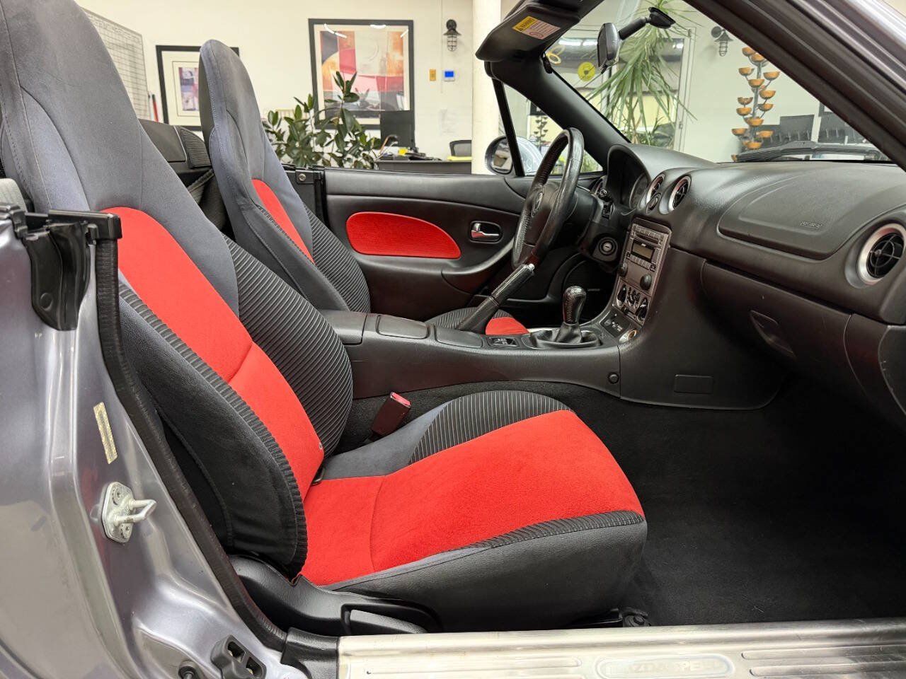 Used 2004 MAZDA MX-5 Miata MAZDASPEED RWD image 13