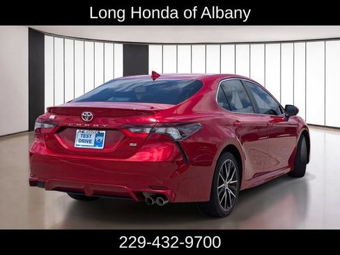 Used 2023 Toyota Camry SE FWD image 6