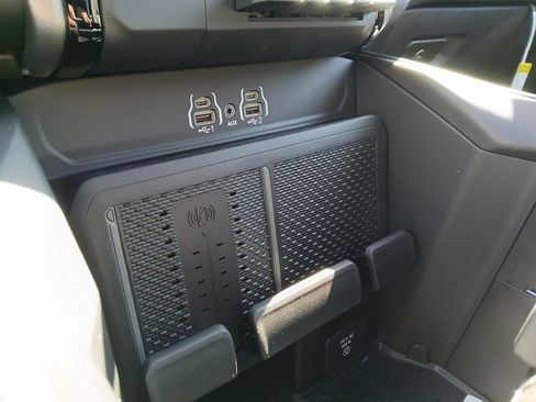 New 2026 RAM 1500 4x4 Crew Cab image 25