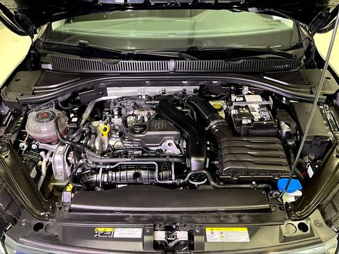 Used 2024 Volkswagen Jetta SE image 29