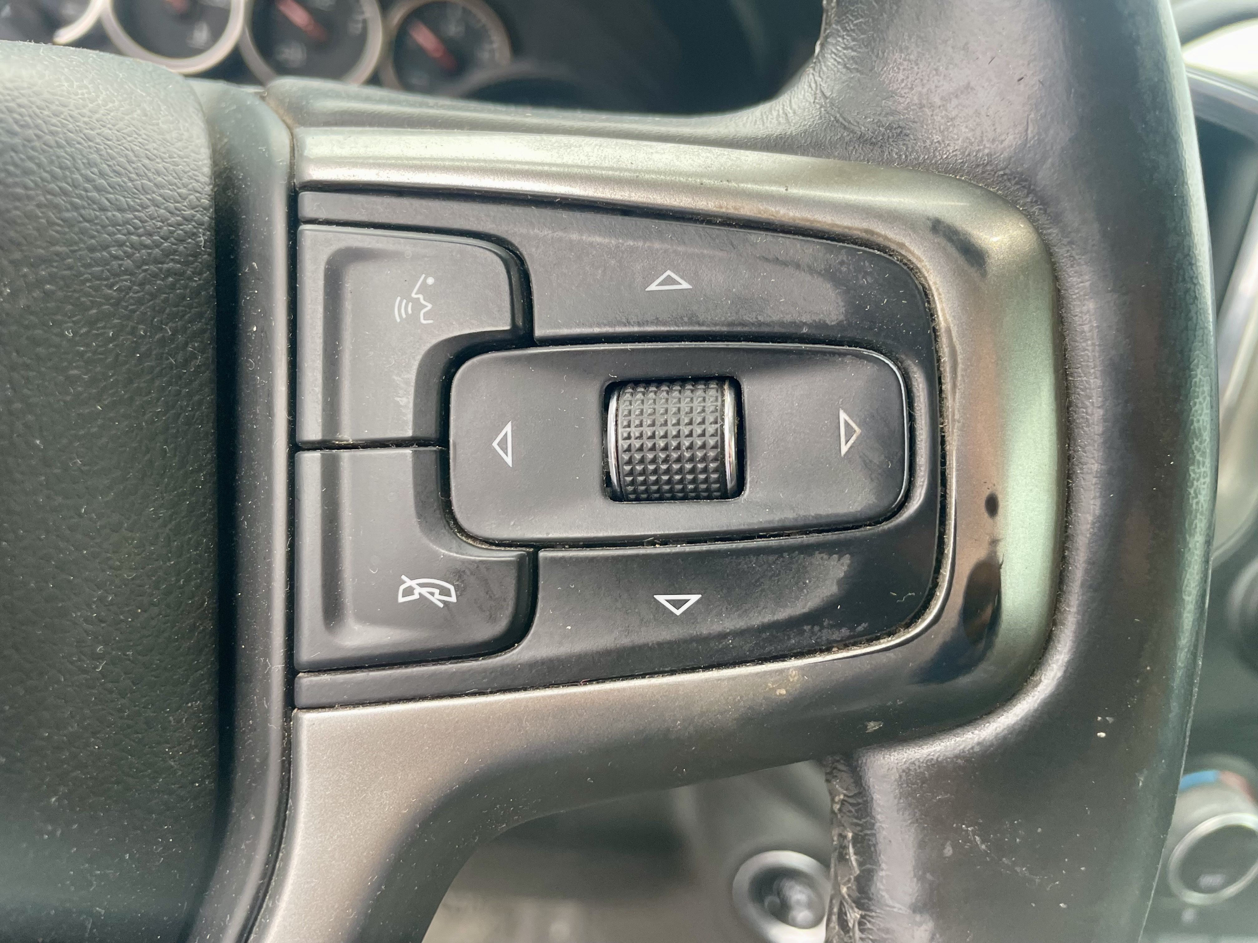 Used 2019 Chevrolet Silverado 1500 LT w/ All-Star Edition RWD image 14