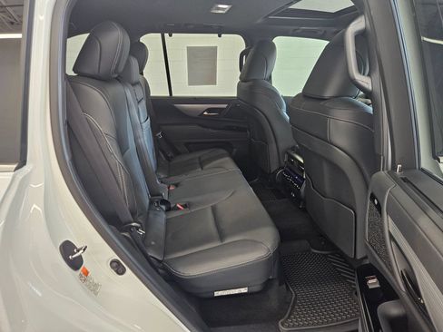 Used 2025 Lexus LX 600 F Sport w/ Accessory Package (2T) AWD/4WD image 42