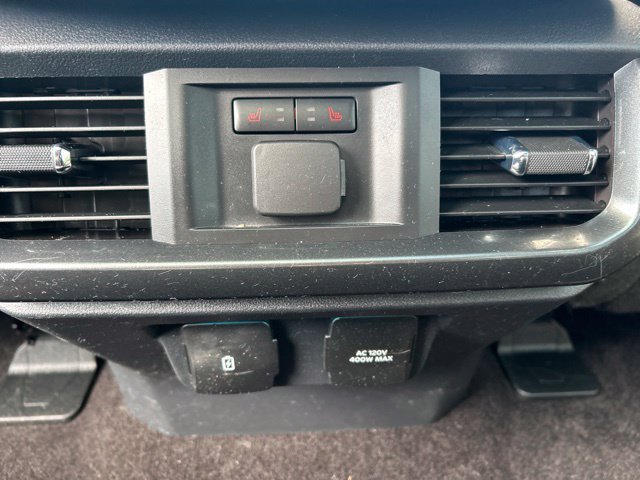 Used 2022 Ford F150 Lariat w/ Equipment Group 502A High AWD/4WD image 19