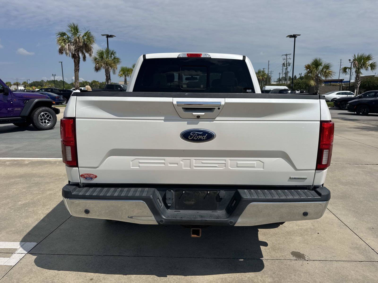 Used 2019 Ford F150 Lariat w/ Equipment Group 502A Luxury AWD/4WD image 6