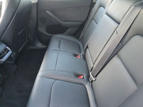 Used 2024 Tesla Model Y Performance image 12