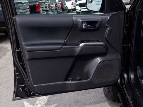 Used 2023 Toyota Tacoma TRD Off-Road w/ Black Out Package (TMS) image 11