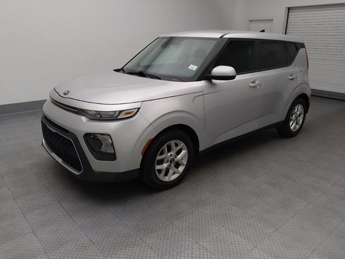 Used 2021 Kia Soul S FWD image 2