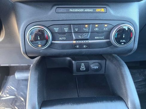 Used 2025 Ford Escape ST-Line AWD/4WD image 14