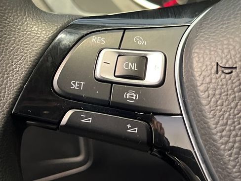 Used 2021 Volkswagen Tiguan S FWD image 20
