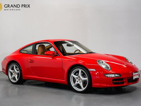 Used 2005 Porsche 911 Carrera RWD image 1