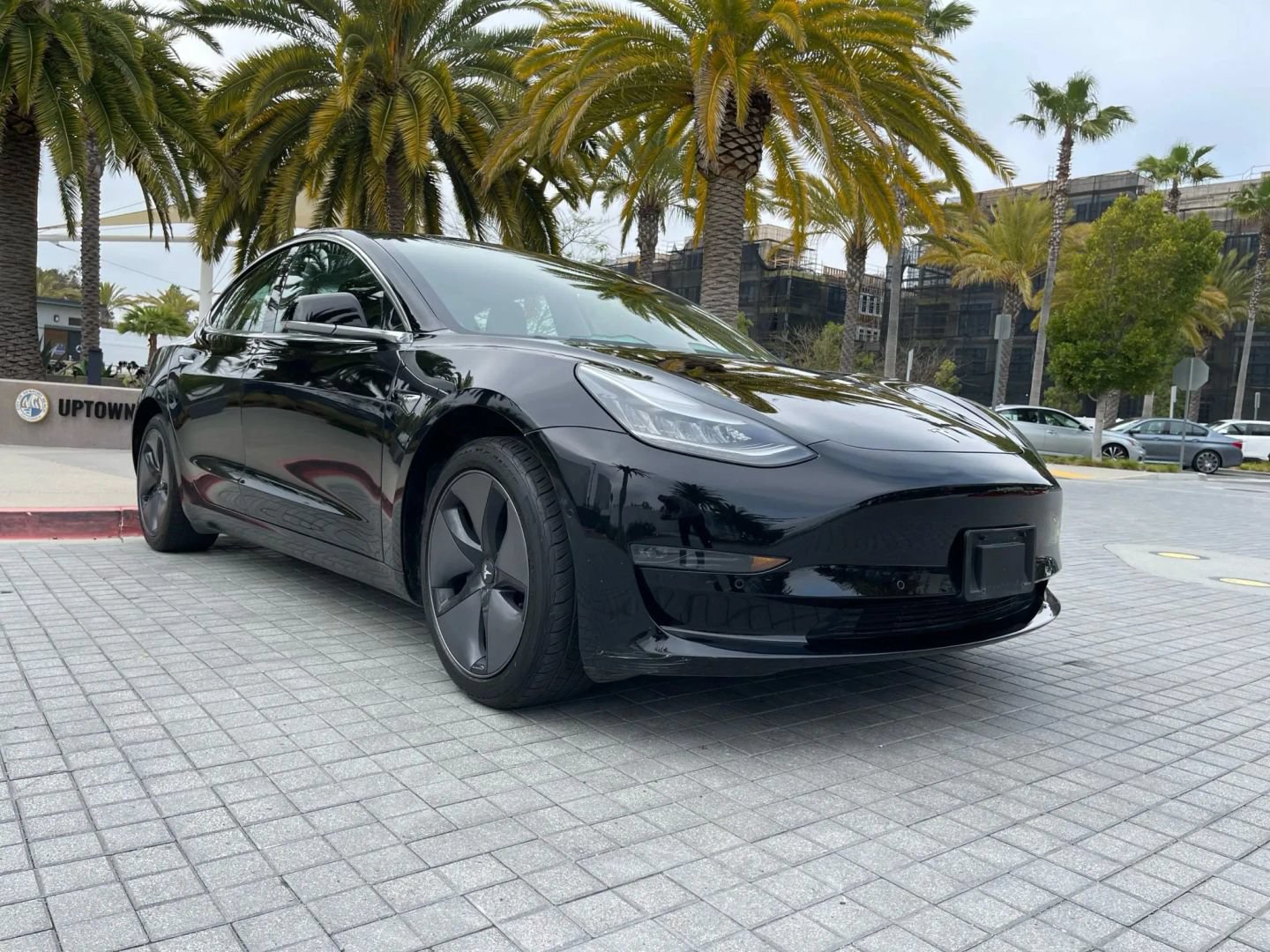 Used 2018 Tesla Model 3 Mid Range RWD image 4
