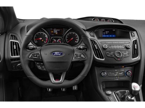 Used 2018 Ford Focus ST w/ Equipment Group 402A FWD image 7
