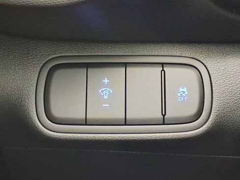Certified 2026 Hyundai Venue SEL FWD image 22