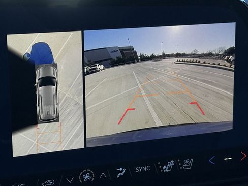 New 2026 Chevrolet Traverse High Country image 17