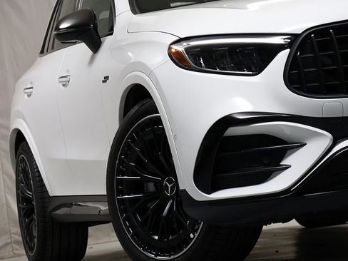 Certified 2026 Mercedes-Benz GLC 43 AMG 4MATIC image 4