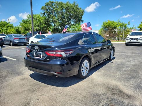 Used 2024 Toyota Camry LE w/ Convenience Package FWD image 11
