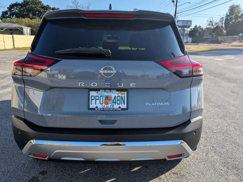 Used 2022 Nissan Rogue Platinum w/ Head-Up Display Package image 7