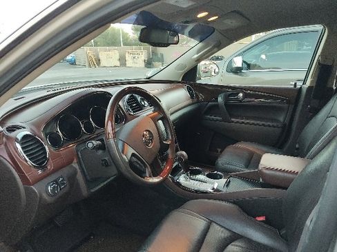Used 2014 Buick Enclave Premium w/ Trailering Provision Package image 3