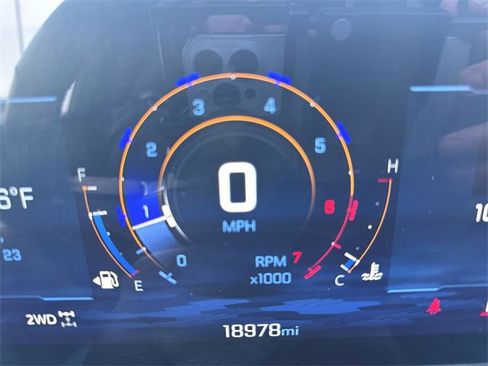 Used 2025 Chevrolet Equinox LT image 12