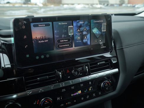 New 2026 Nissan Pathfinder SL image 25