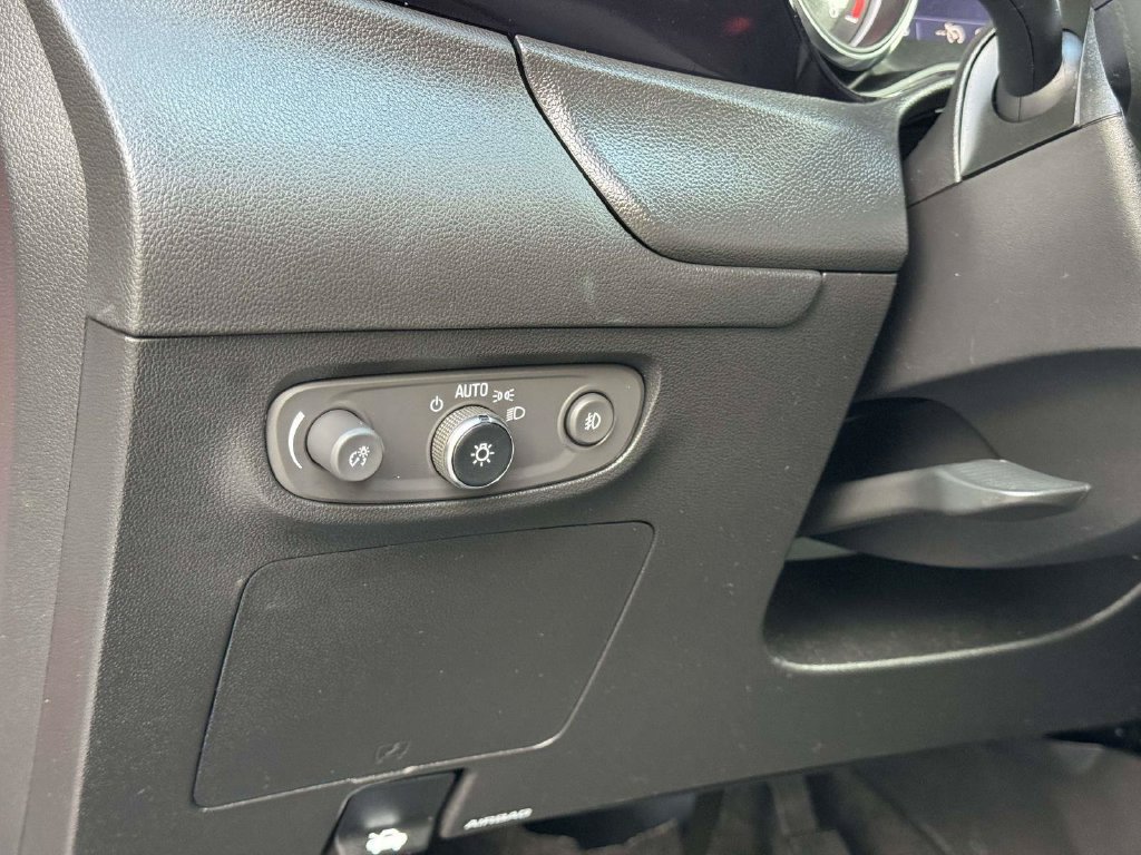Used 2023 Buick Encore GX Select FWD image 10