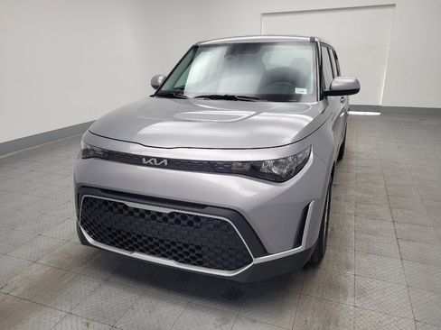 Used 2025 Kia Soul LX image 15