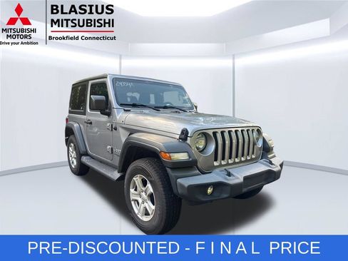 Used 2020 Jeep Wrangler Sport AWD/4WD image 4