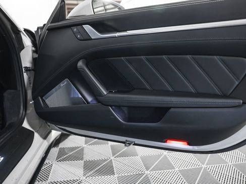 Used 2022 Porsche 911 Turbo S image 22