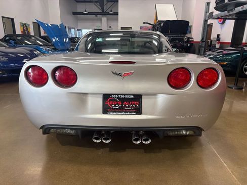 Used 2006 Chevrolet Corvette Coupe w/ Preferred Equipment Group RWD image 5