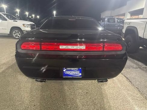 Used 2013 Dodge Challenger R/T RWD image 8