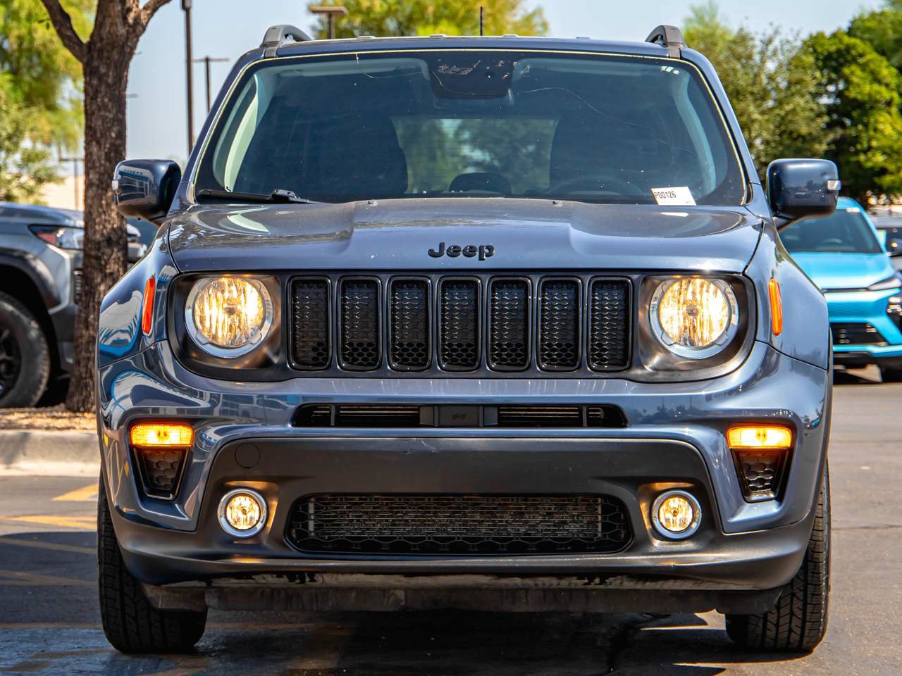 Used 2020 Jeep Renegade Altitude FWD image 4