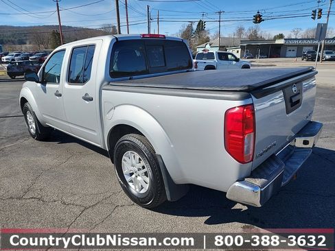 Used 2018 Nissan Frontier SV image 6