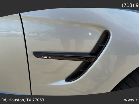 Used 2018 BMW M3 RWD image 15