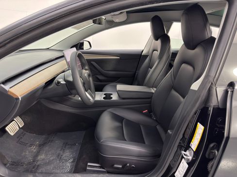 Used 2022 Tesla Model 3 Performance image 17