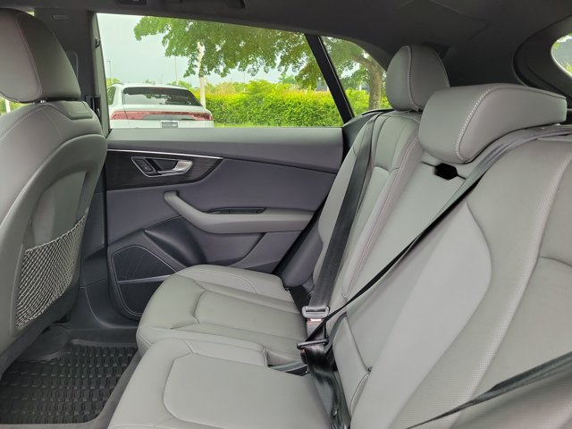 Used 2020 Audi Q8 Premium Plus w/ Premium Plus Package AWD/4WD image 11