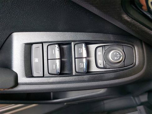 New 2025 Subaru Crosstrek 2.5i Limited w/ Crosstrek Mirror Package image 31