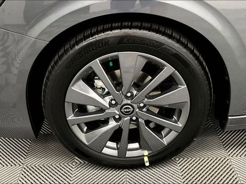 New 2026 Nissan Sentra SL FWD image 12
