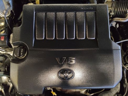 Used 2015 Toyota Camry XLE image 30