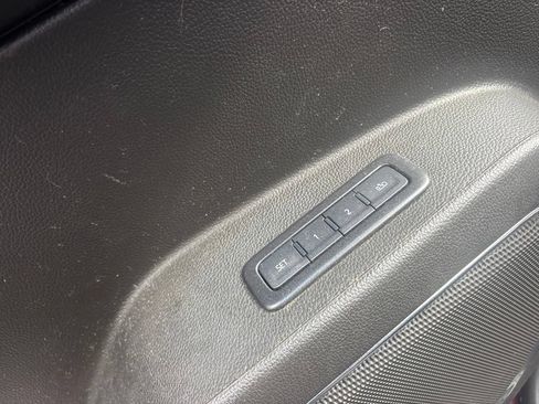 Used 2020 Chevrolet Tahoe LT RWD image 12
