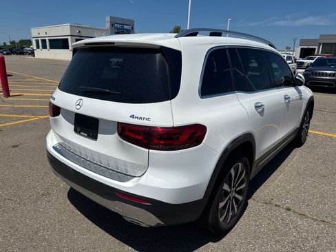 Used 2022 Mercedes-Benz GLB 250 4MATIC image 14