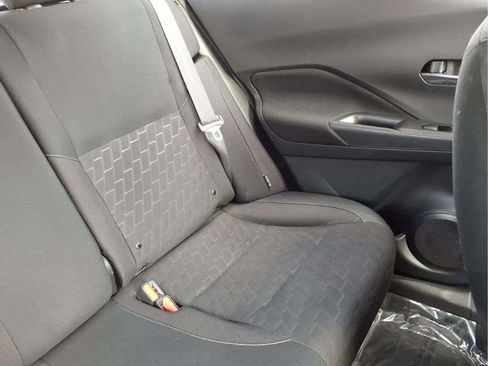 Used 2023 Nissan Kicks SV image 18