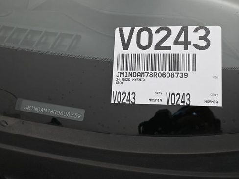 Used 2024 MAZDA MX-5 Miata RF Grand Touring RWD image 23
