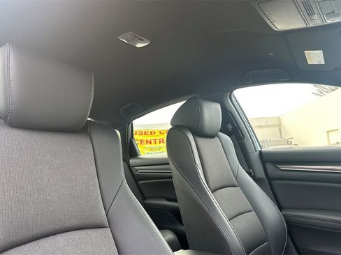 Used 2022 Honda Accord Sport image 15