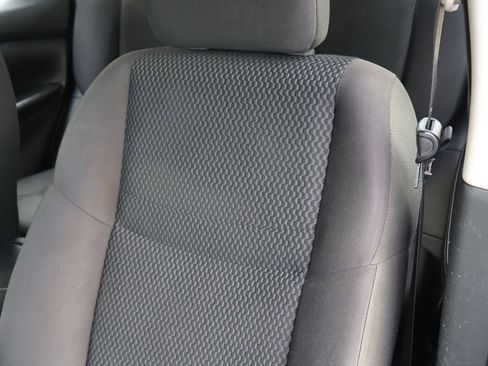 Used 2018 Nissan Rogue Sport S image 22