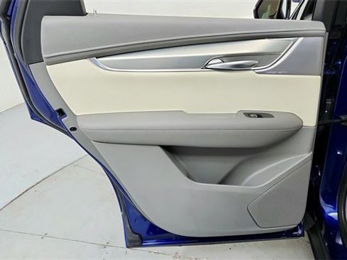 Certified 2024 Cadillac XT5 Premium Luxury w/ Technology Package image 17