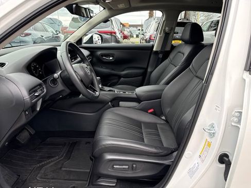 Used 2025 Honda HR-V EX-L image 15